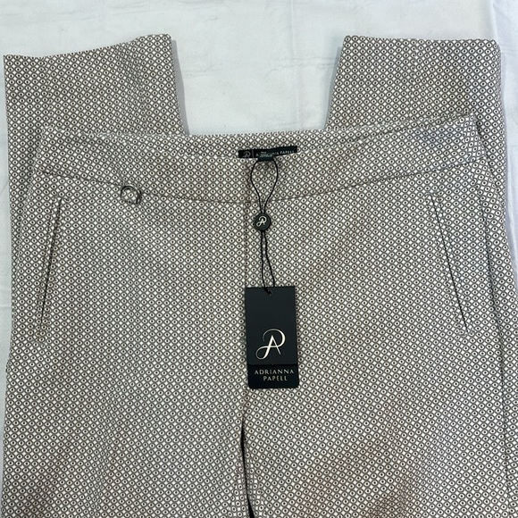 NWT Adrianna Papell Taupe Geometric Print Pants Size 4 - Picture 3 of 11